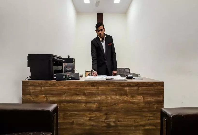 Hotelli Collection O 30049 Beta Plaza