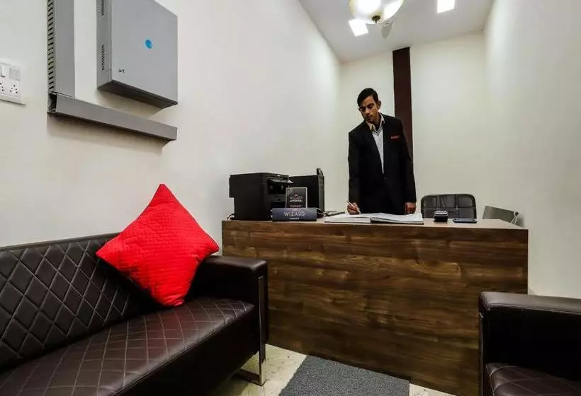 Hotelli Collection O 30049 Beta Plaza