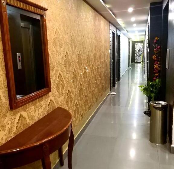 酒店 Grand Elegant