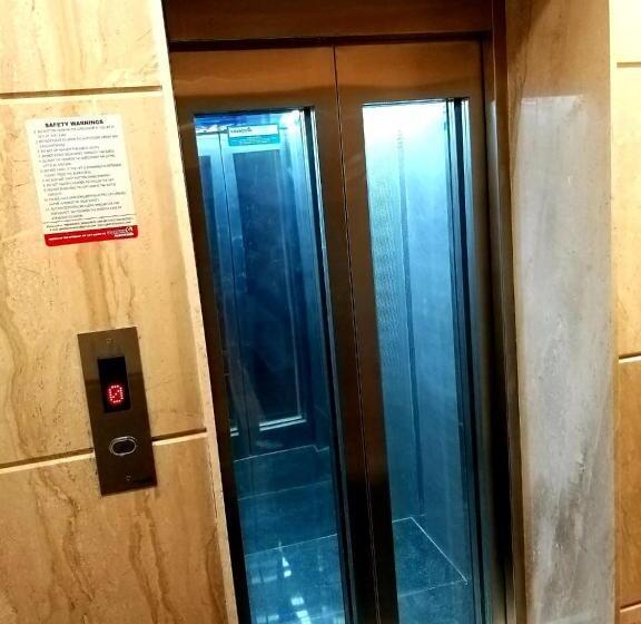 酒店 Grand Elegant