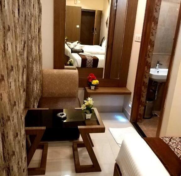 酒店 Grand Elegant