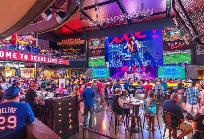 ホテル Live! By Loews  Arlington Tx