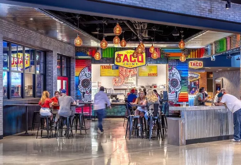 ホテル Live! By Loews  Arlington Tx