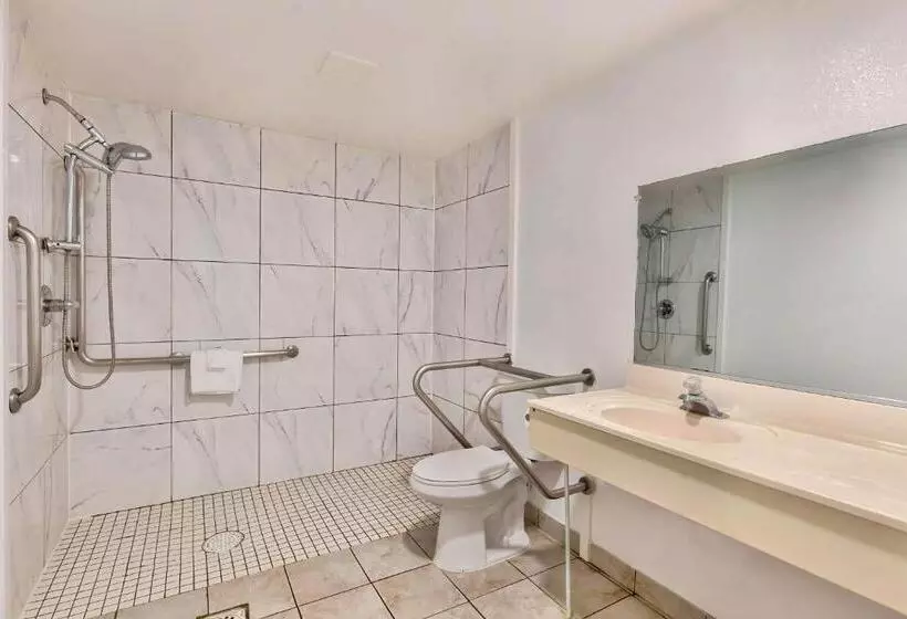 Motel 6falls Church, Va  Arlington Boulevard