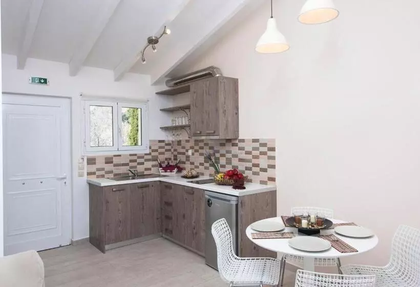 Hotelli Onar Corfu Aparts & Studios