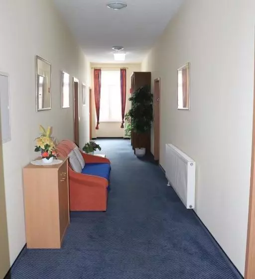 Aamiaismajoitus (B&B) Saar