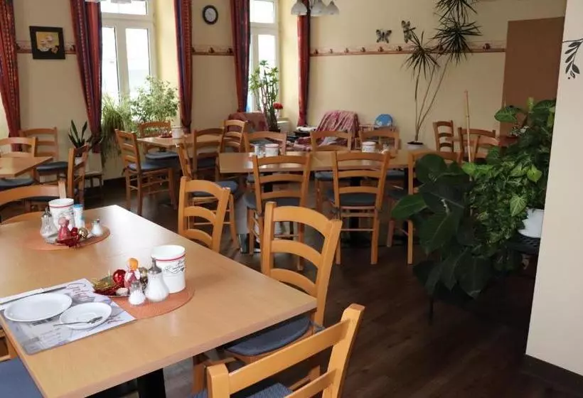 Aamiaismajoitus (B&B) Saar