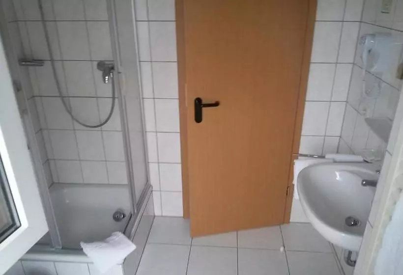 Aamiaismajoitus (B&B) Saar