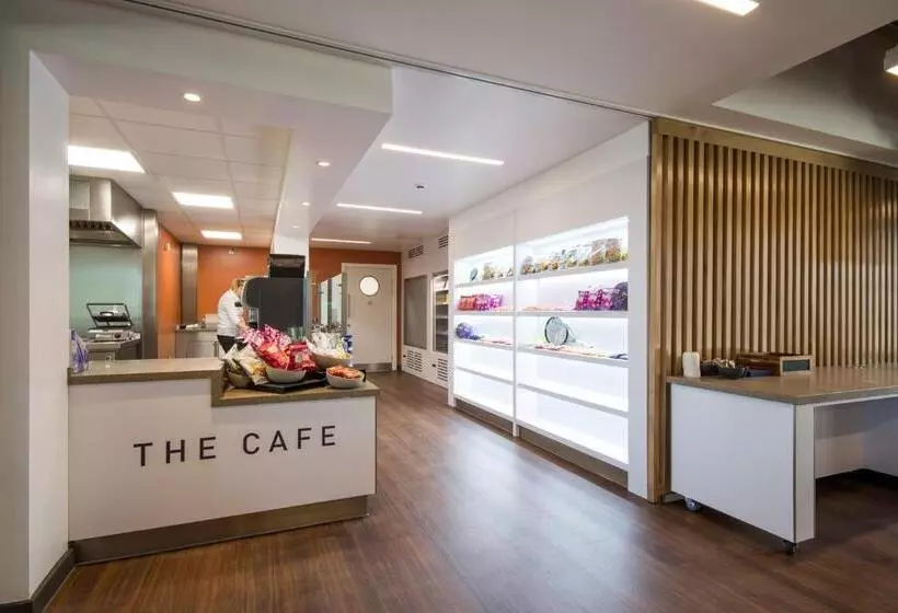 ホテル Elite Athlete Centre And