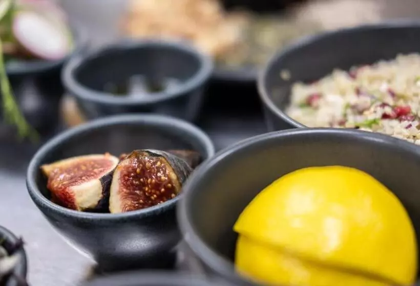 ホテル Elite Athlete Centre And