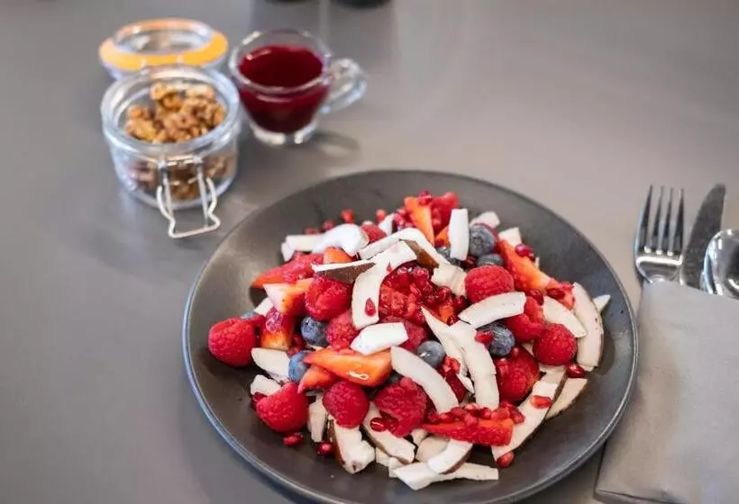 ホテル Elite Athlete Centre And