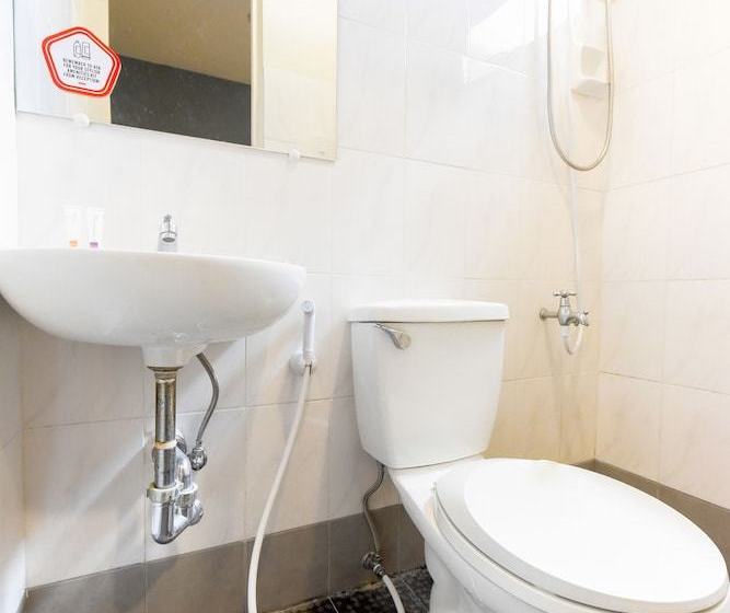 Hotel Oyo 112 Majesty Suites