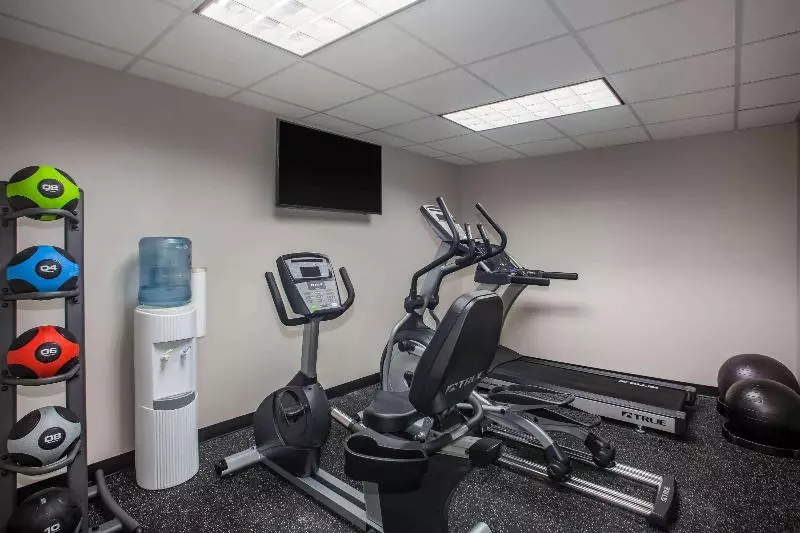 Hotelli Super 8 By Wyndham St. Louis North