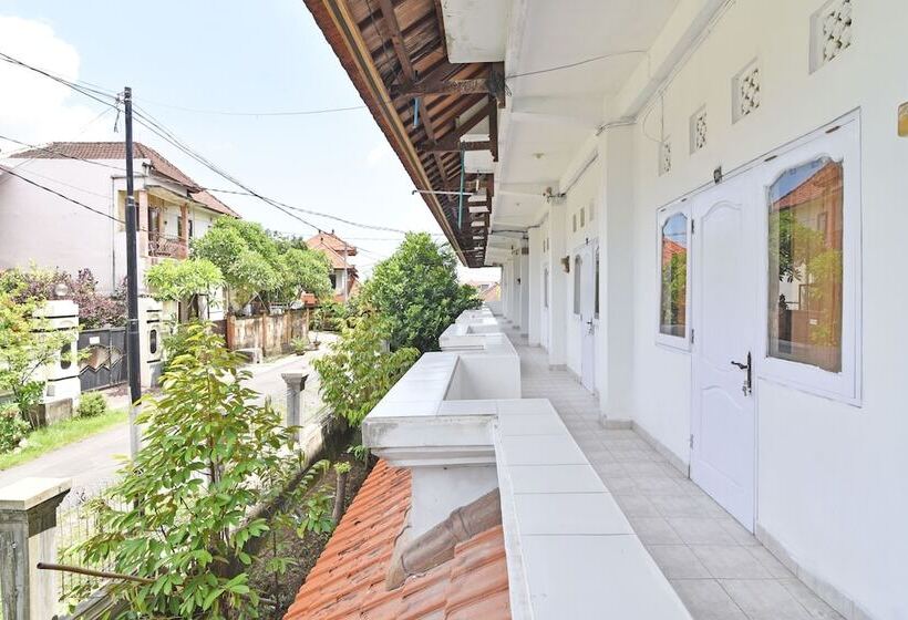펜션 Reddoorz @ Jalan Gatot Subroto Denpasar