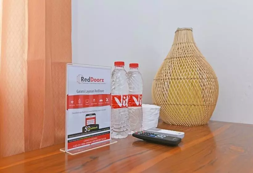 ペンション Reddoorz @ Jalan Gatot Subroto Denpasar
