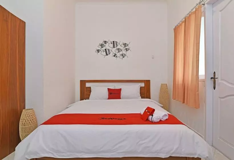 ペンション Reddoorz @ Jalan Gatot Subroto Denpasar
