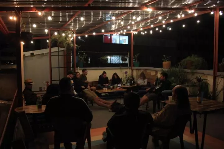 هاستل Hostal R10