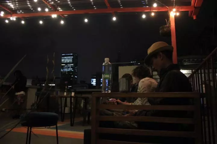 هاستل Hostal R10