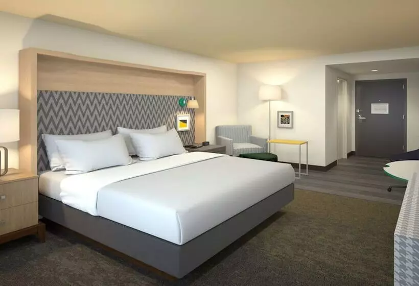 هتل Holiday Inn & Suites   Fayetteville W Fort Bragg Area, An Ihg