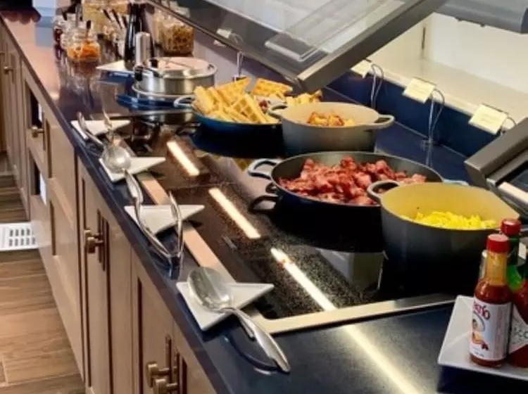 ホテル Hyatt Place Santa Barbara