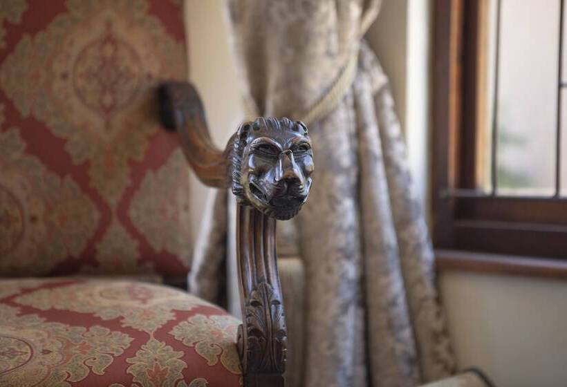 פנסיון Antiqua Guest House