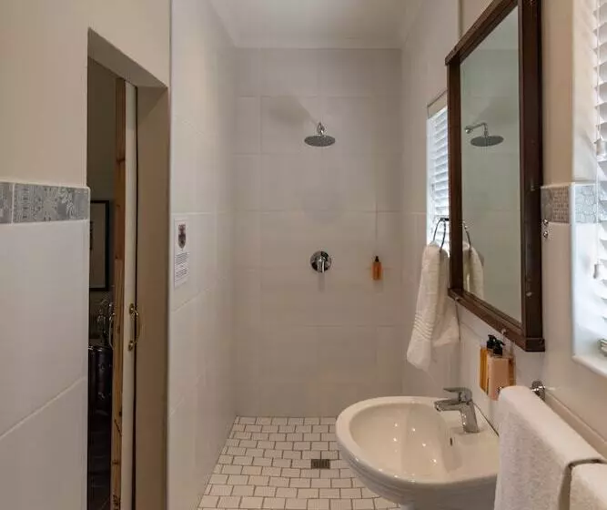 ペンション Antiqua Guest House