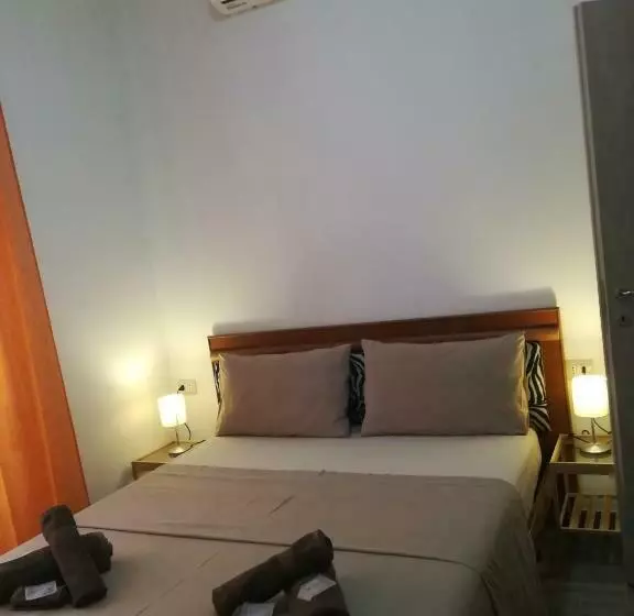 پانسیون Casamina