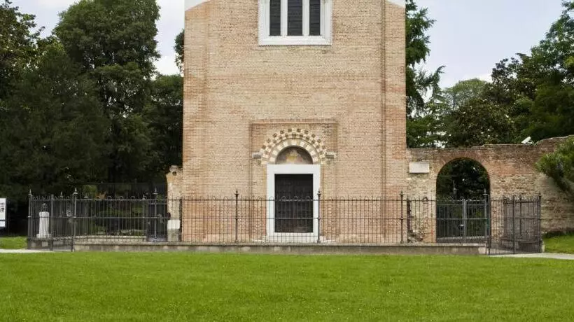 پانسیون Casamina