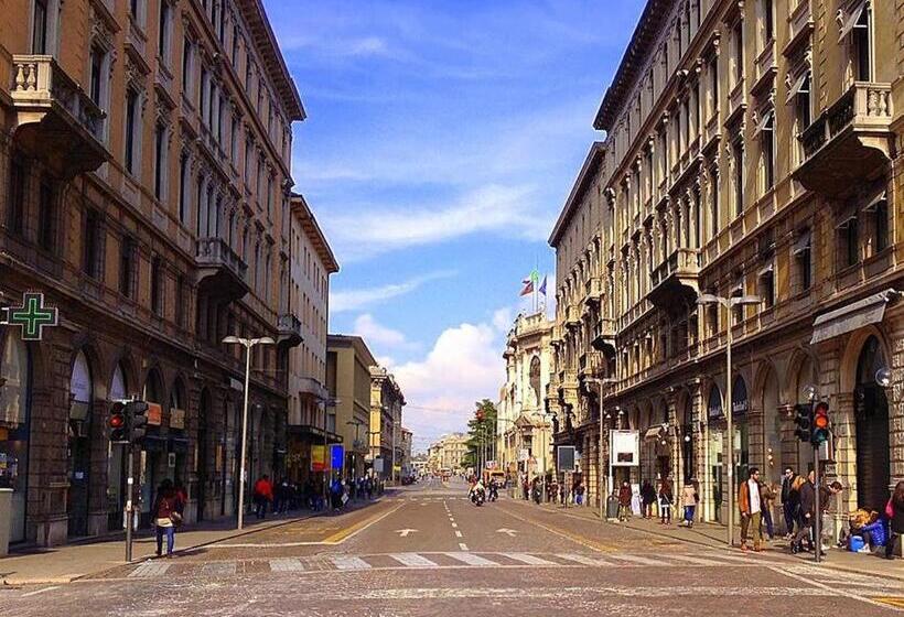 پانسیون Casamina