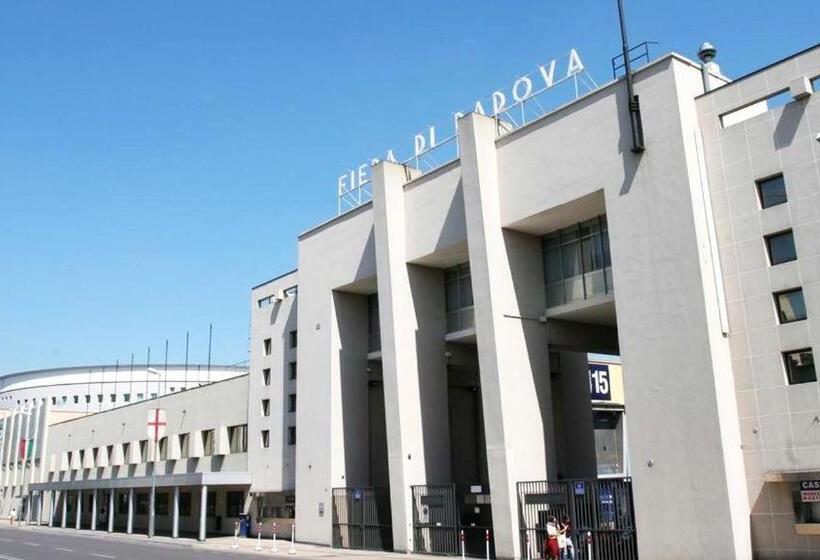 پانسیون Casamina