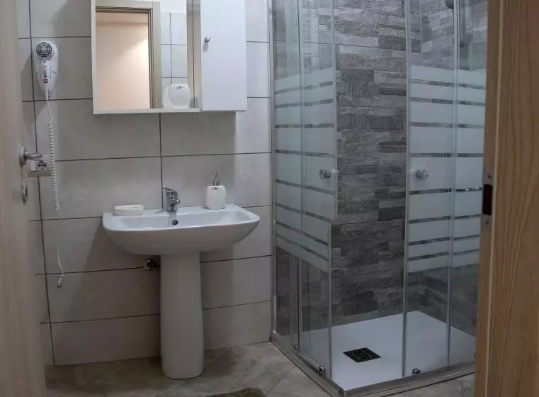 پانسیون Casamina