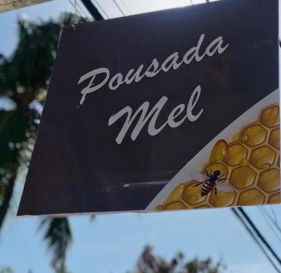 پانسیون Pousada Mel