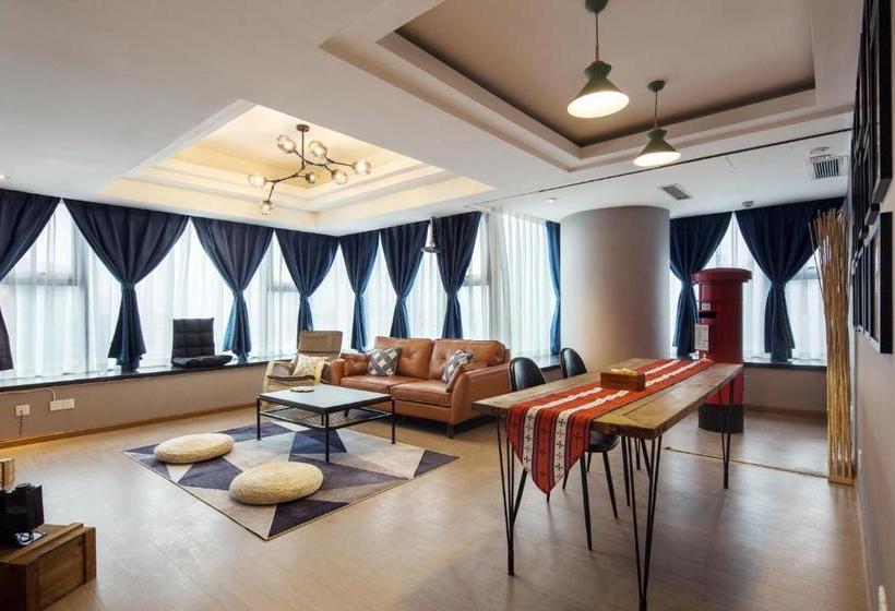 Отель Chengdu Skyline International Apartment