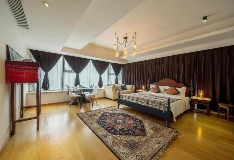 Отель Chengdu Skyline International Apartment