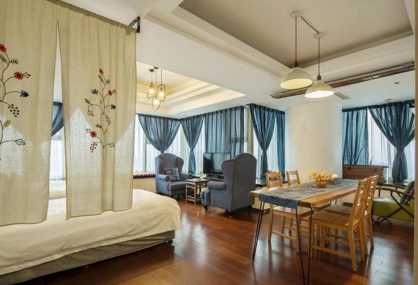 Отель Chengdu Skyline International Apartment