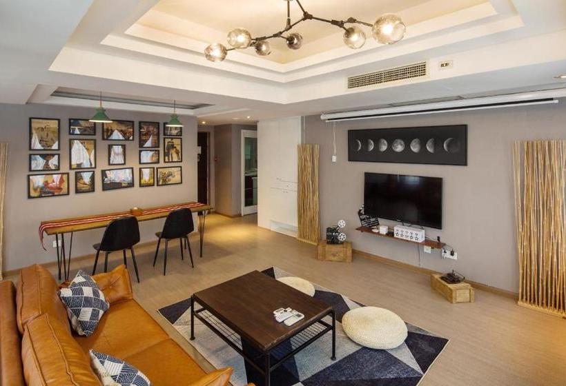 Отель Chengdu Skyline International Apartment