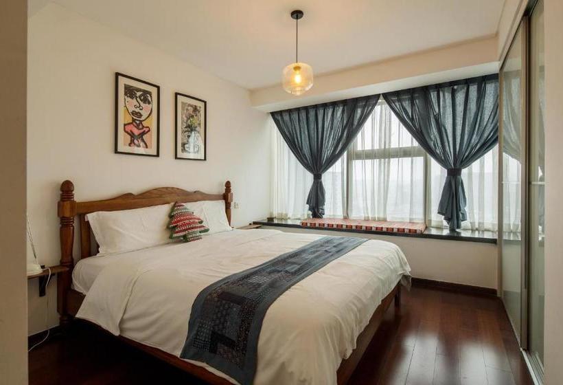 Отель Chengdu Skyline International Apartment