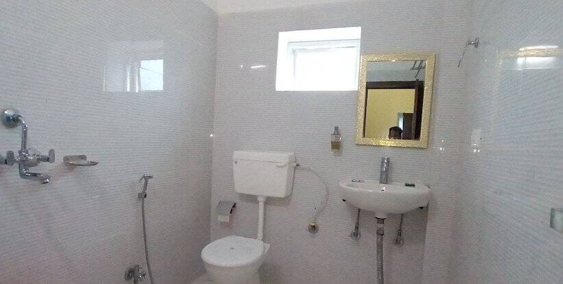 فندق The Royal Buddha