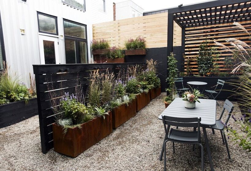 Lokal Hotel Fishtown