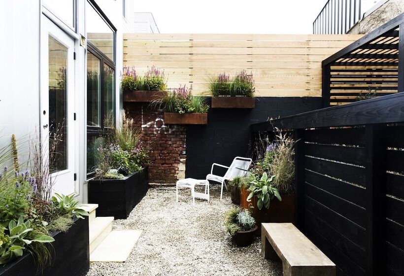 Lokal Hotel Fishtown