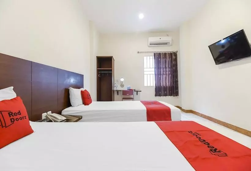 Hotelli Reddoorz Plus @ Karebosi Area 2