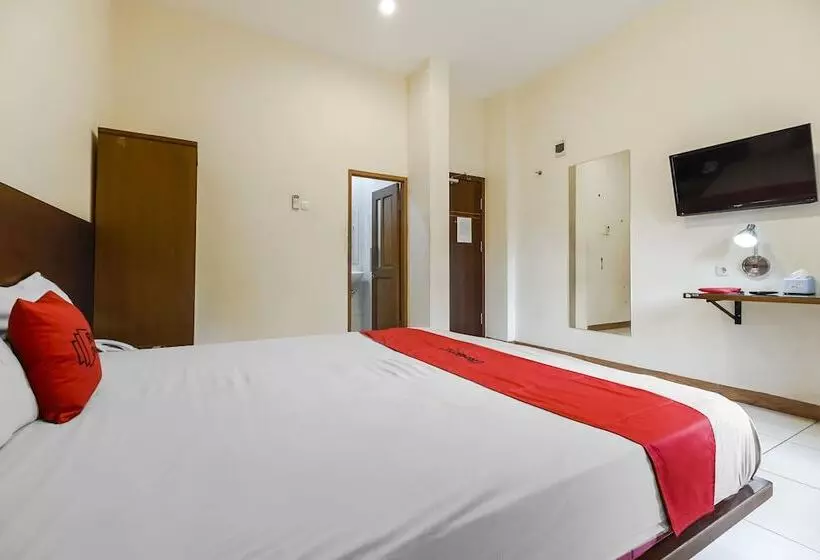 Hotelli Reddoorz Plus @ Karebosi Area 2