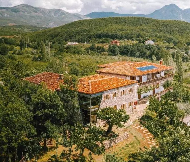 پانسیون Mrizi I Zanave Agroturizëm