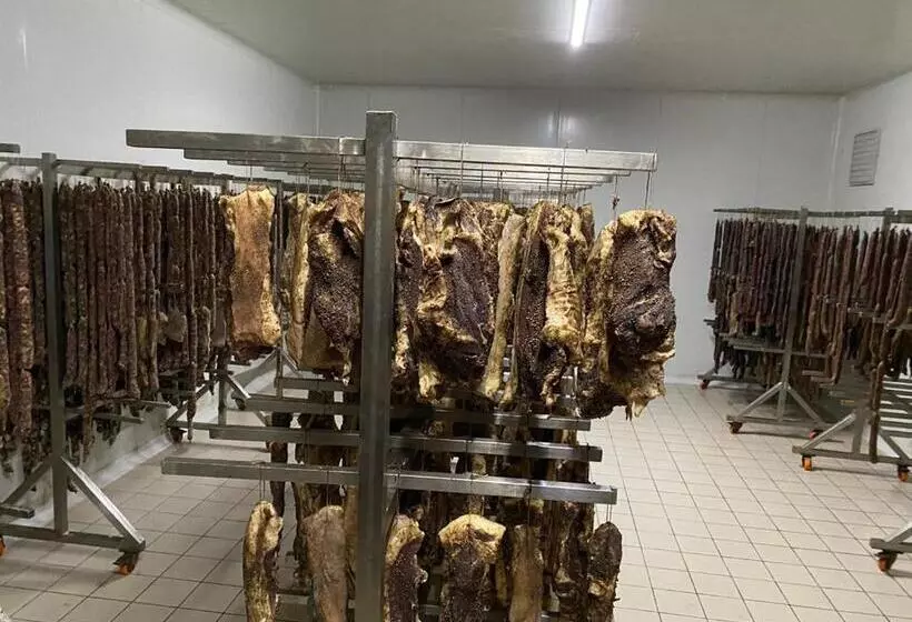 پانسیون Mrizi I Zanave Agroturizëm