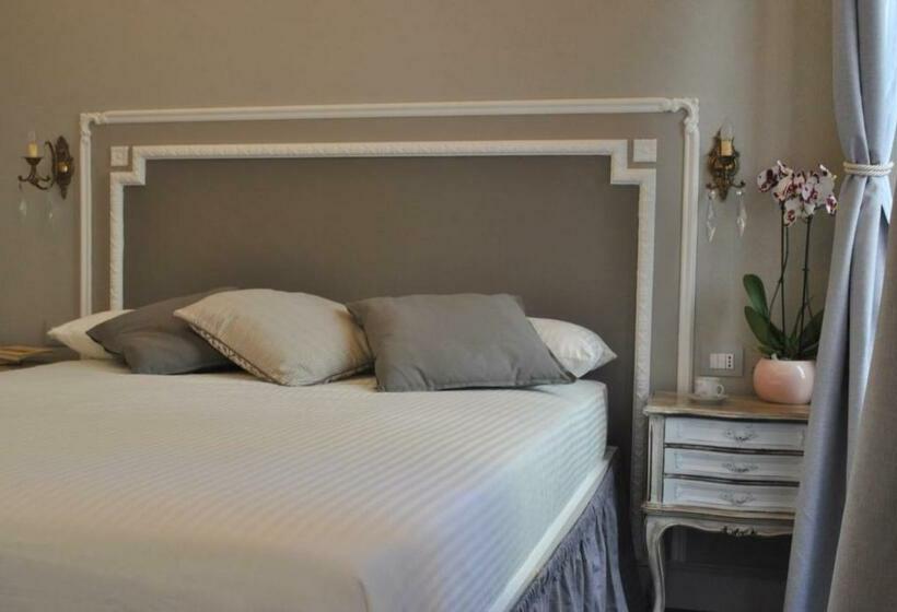 مبيت وإفطار Locanda San Tomaso Affittacamere