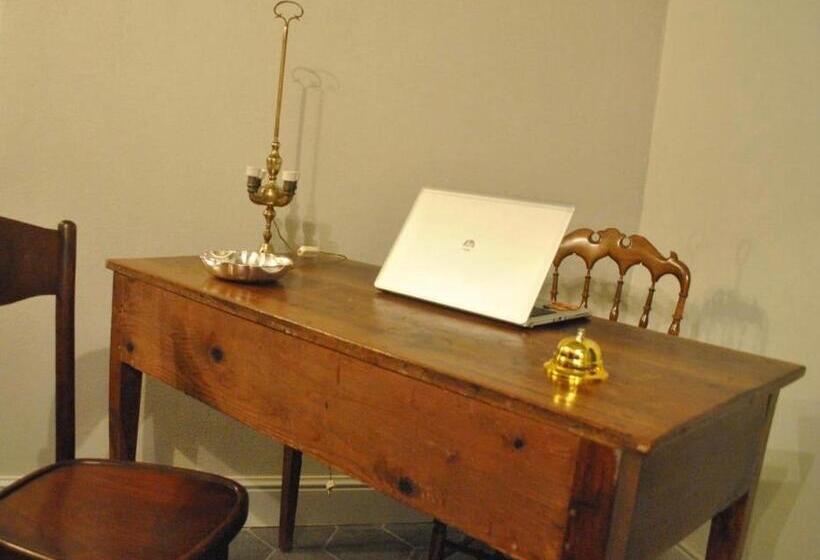 مبيت وإفطار Locanda San Tomaso Affittacamere