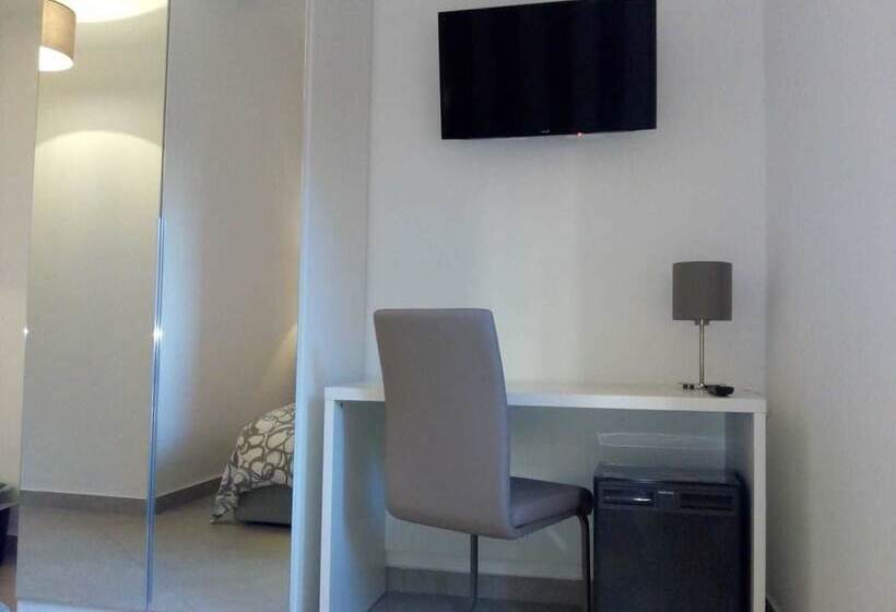 تختخواب و صبحانه Minerva Guest House