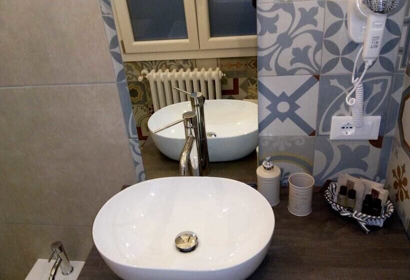 تختخواب و صبحانه Minerva Guest House