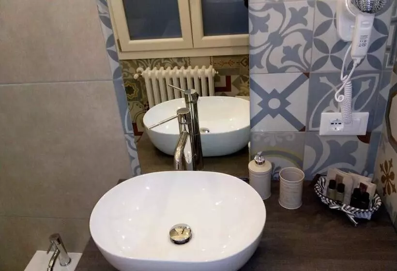 تختخواب و صبحانه Minerva Guest House