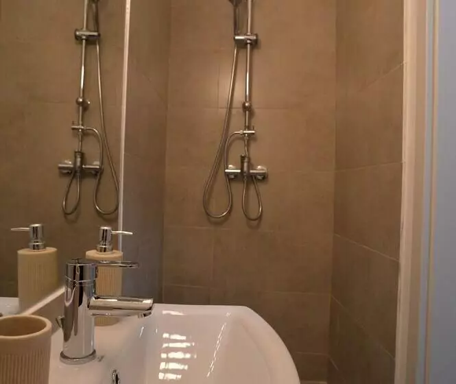 Heights Accommodation City Center